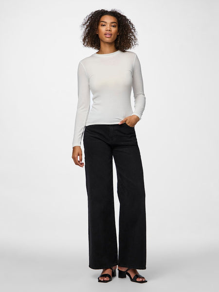 PIECES Long Sleeve O-Neck Top in White