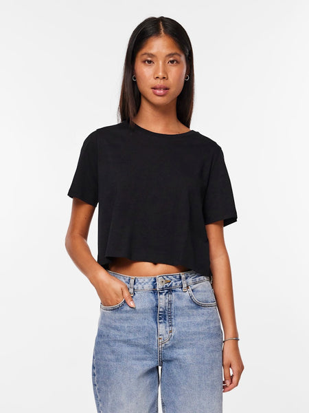 Pieces Cropped T-Shirt in Black