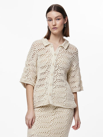 Pieces Short Sleeve Knitted Shirt in Cream