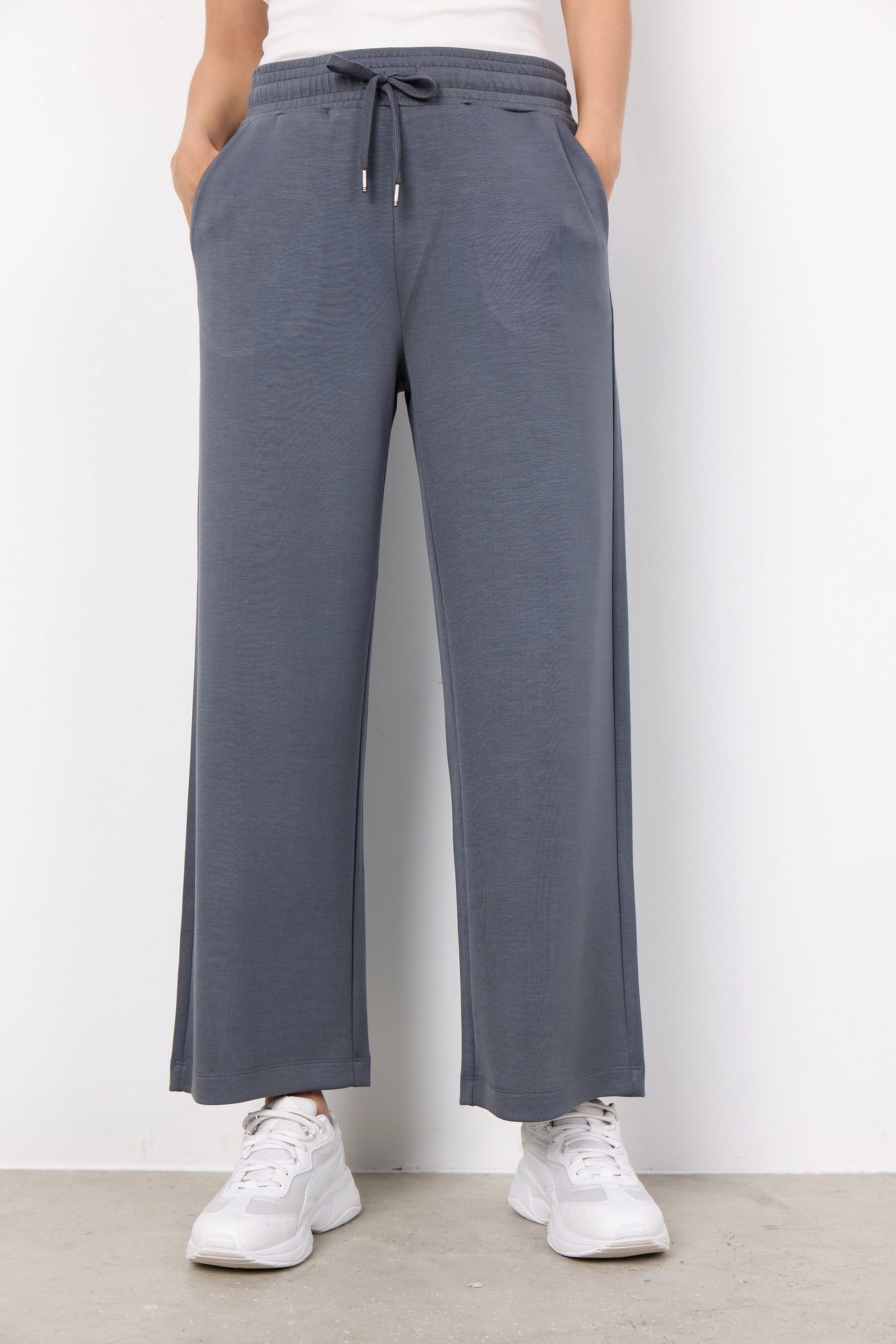 Soyaconcept Wide Leg Joggers in Grey