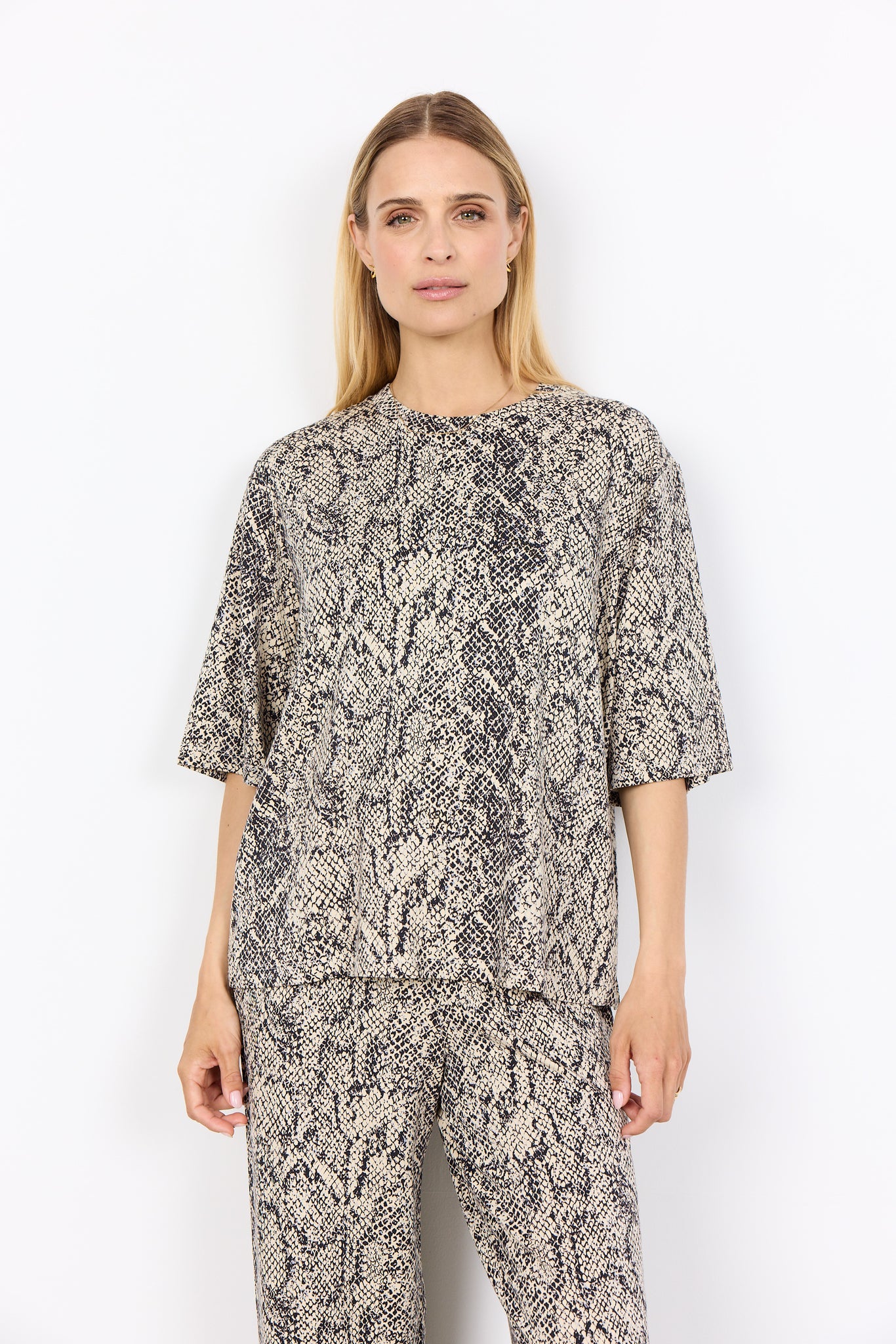 SOYACONCEPT Snake Print T-Shirt in Beige