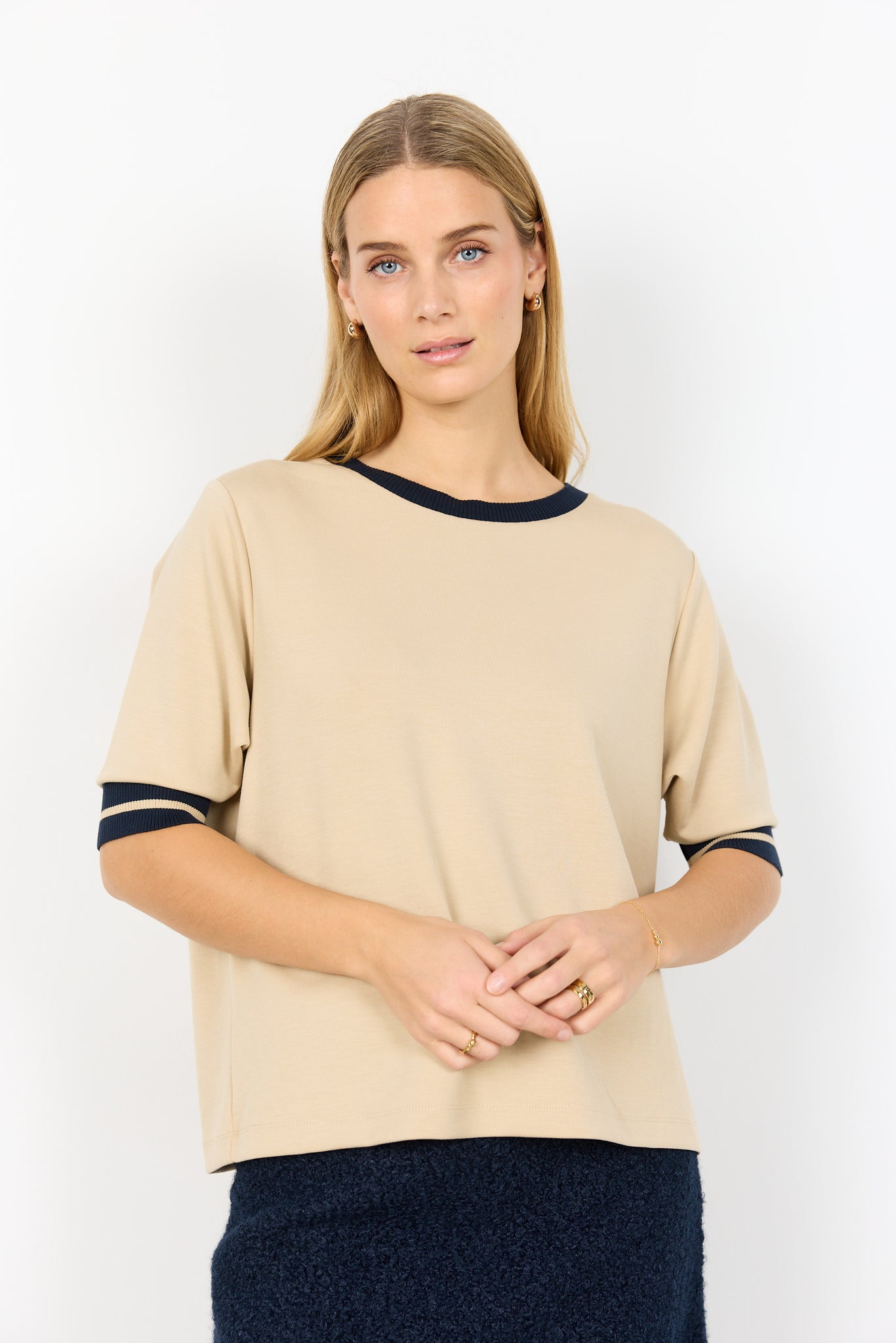 SOYACONCEPT Short Sleeve Top With Contrast Trim in Beige