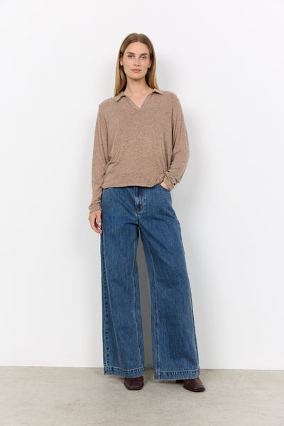 SOYACONCEPT Soft Knit V-Neck Collar Top in Camel