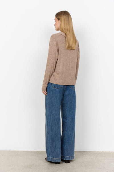 SOYACONCEPT Soft Knit V-Neck Collar Top in Camel