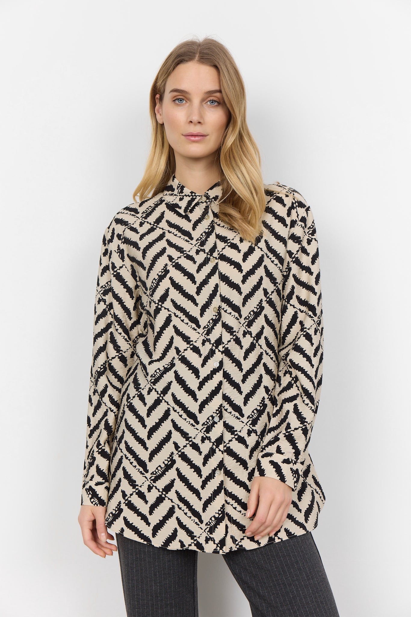 Soyaconcept Patterned Shirt in Beige