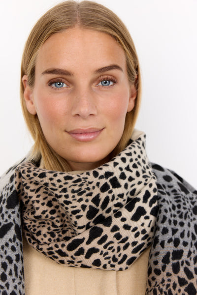 SOYACONCEPT Animal Print Scarf in Black