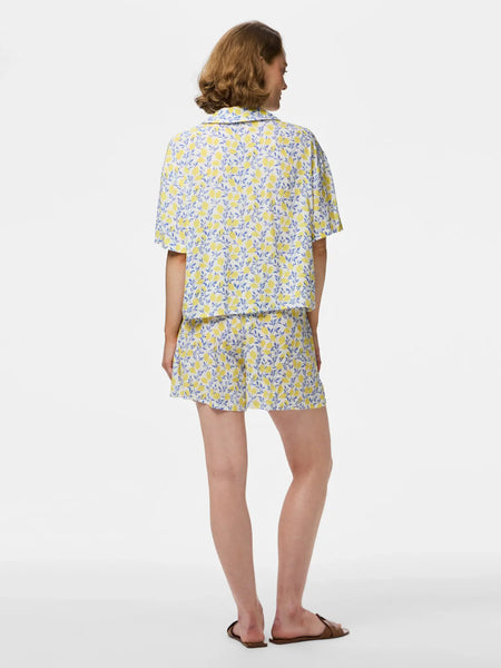 PIECES Short Sleeve Lemon Print Shirt in White