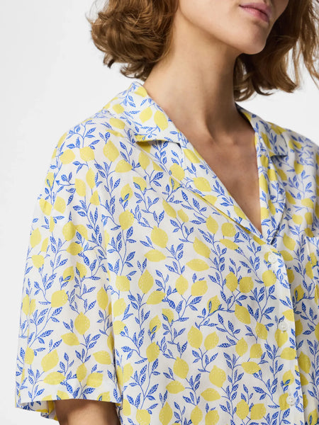 PIECES Short Sleeve Lemon Print Shirt in White