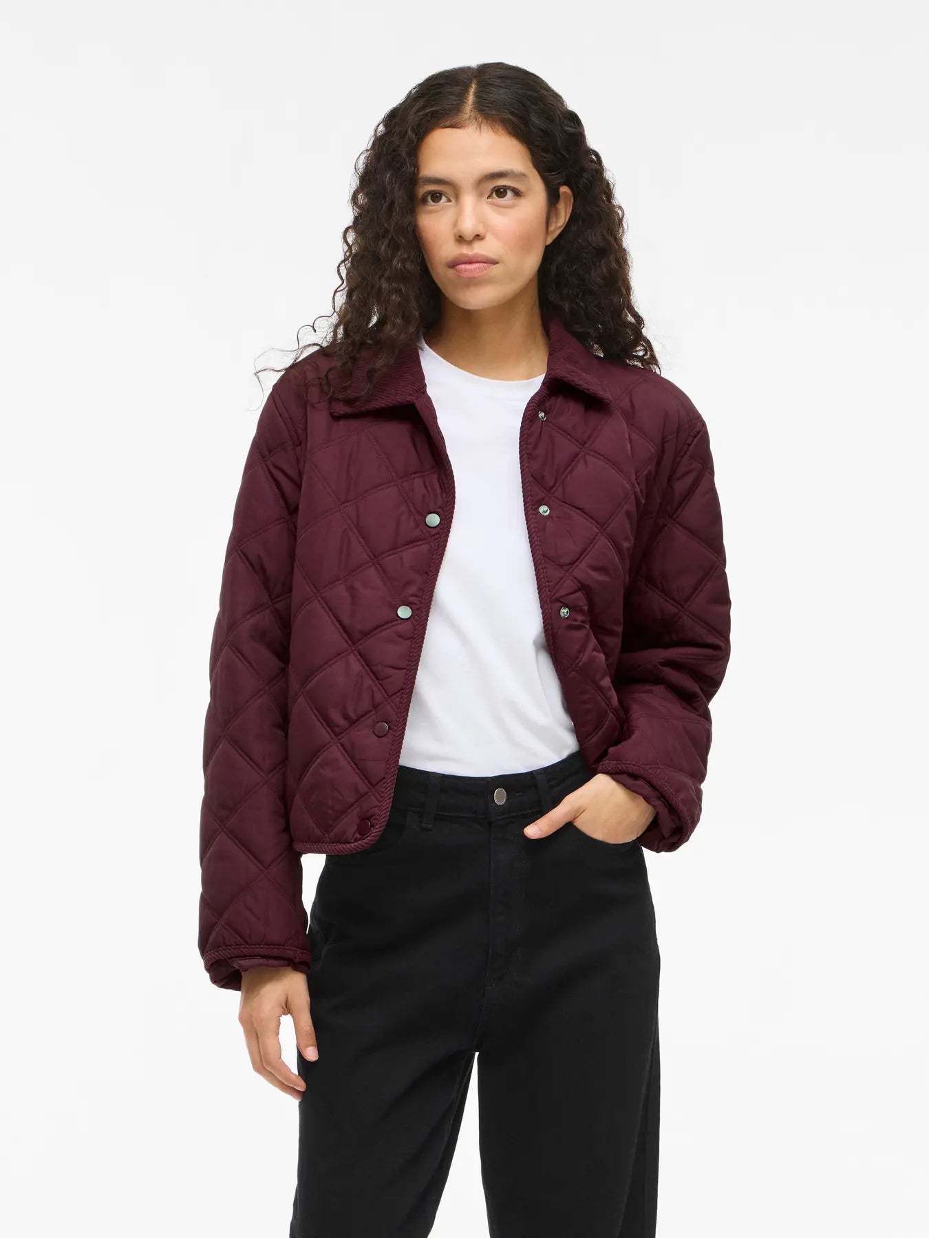 VILA Short Corduroy Detail Quilted Jacket in Burgundy