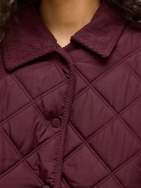 VILA Short Corduroy Detail Quilted Jacket in Burgundy