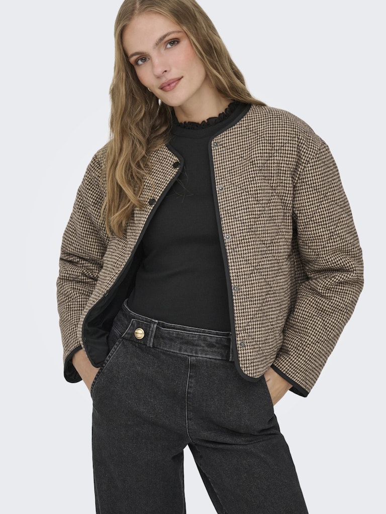 JDY Quilted Houndstooth Jacket in Brown