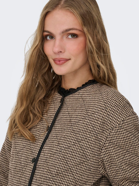JDY Quilted Houndstooth Jacket in Brown