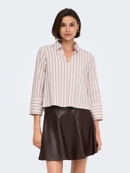 JDY Striped 3/4 Sleeve V-Neck Shirt in Pink