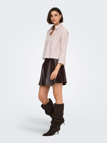 JDY Striped 3/4 Sleeve V-Neck Shirt in Pink