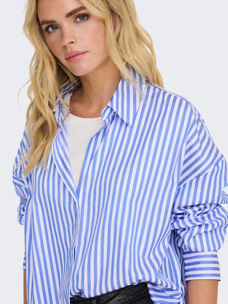 JDY Striped V-Neck Shirt in Blue