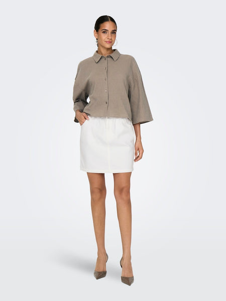 JDY Cropped 3/4 Sleeve Cheesecloth Shirt in Mink
