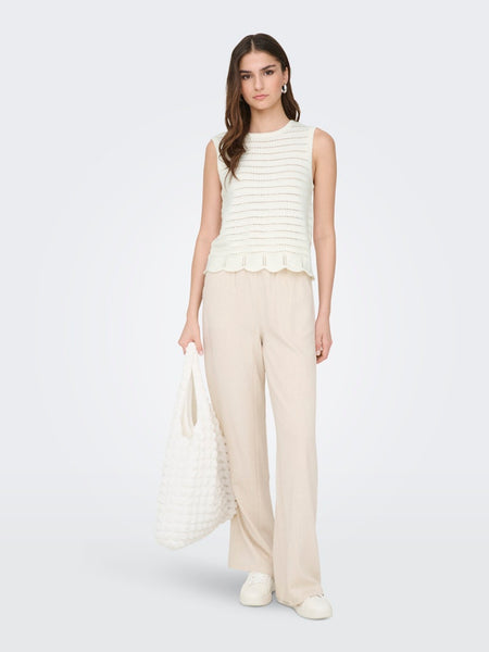 JDY Sleeveless Scallop Edge Knit Top in Cream