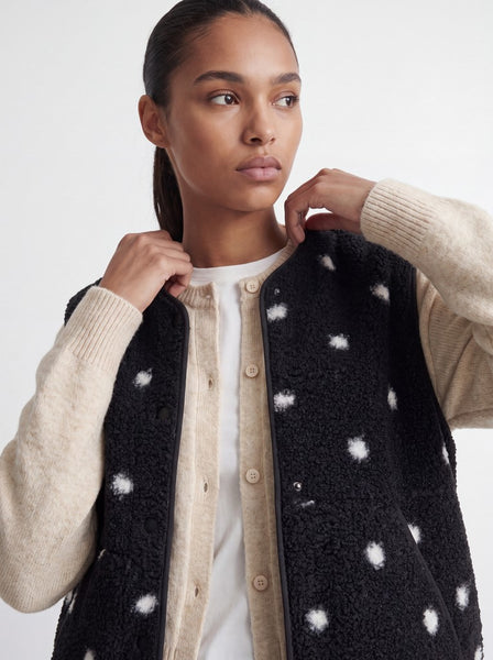 JJXX Polka-Dot Teddy Gilet in Black