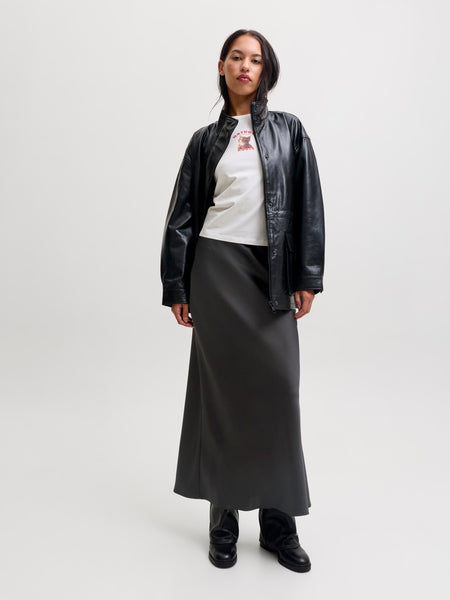 JJXX Satin Look Skirt in Black