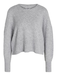 Noisy May Short Knitted O-Neck Pullover in Grey