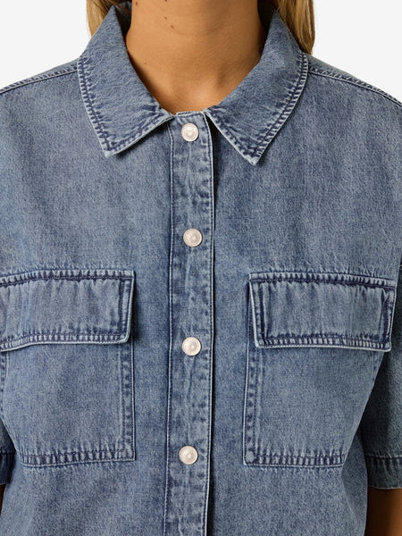 NOISY MAY Cropped Short Sleeve Denim Shirt in Medium Blue