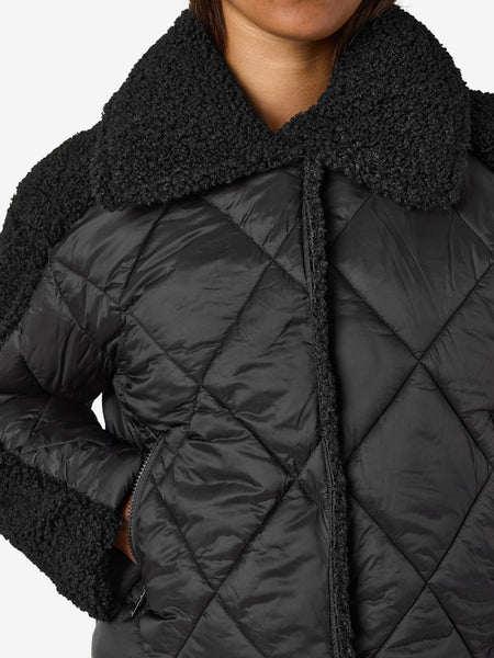 NOISY MAY Short Puffer Jacket in Black