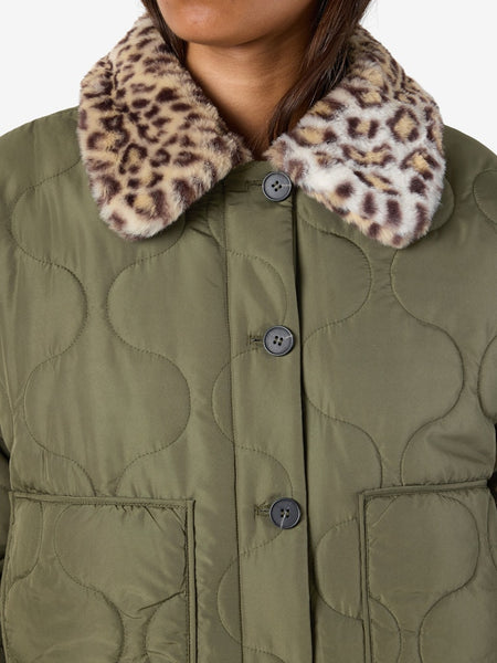 NOISY MAY Quilted Jacket With Leopard Detail in Green