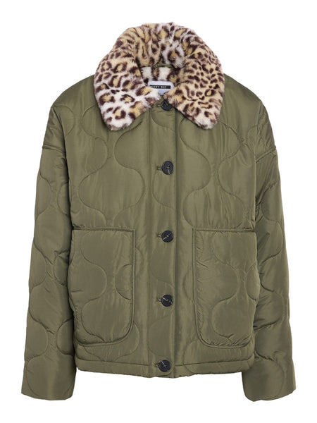 NOISY MAY Quilted Jacket With Leopard Detail in Green