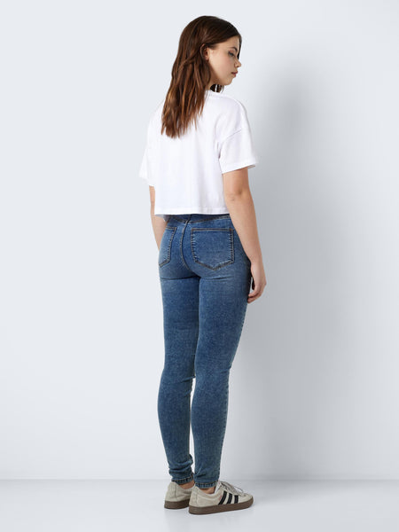 Noisy May NMCALLIE Skinny Fit Jeans in Medium Blue