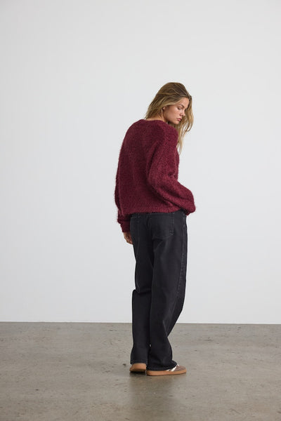 NOISY MAY Knitted O-Neck Jumper in Burgundy