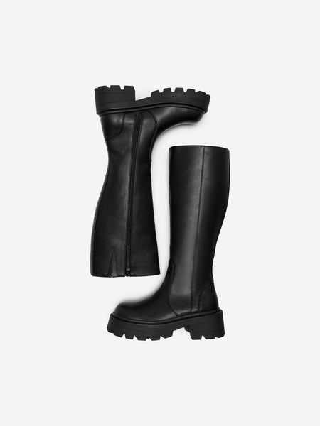 Only High Chunky Boots in Black