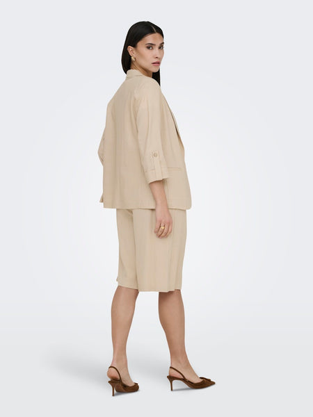 ONLY Linen Blend 3/4 Sleeve Blazer in Beige