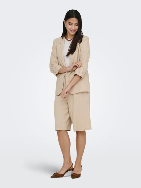 ONLY Linen Blend 3/4 Sleeve Blazer in Beige