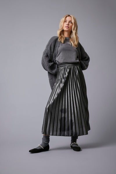 Only Pleated Metallic Look Midi Skirt in Black