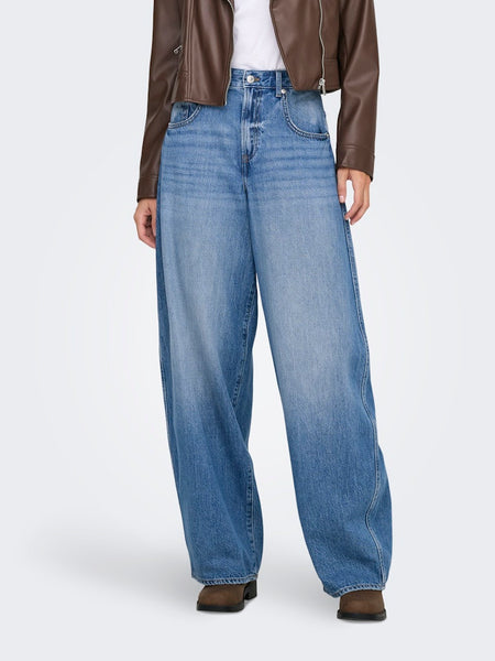 ONLY Barrel Jeans in Medium Blue