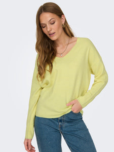 Only Knitted V-Neck Pullover in Yellow