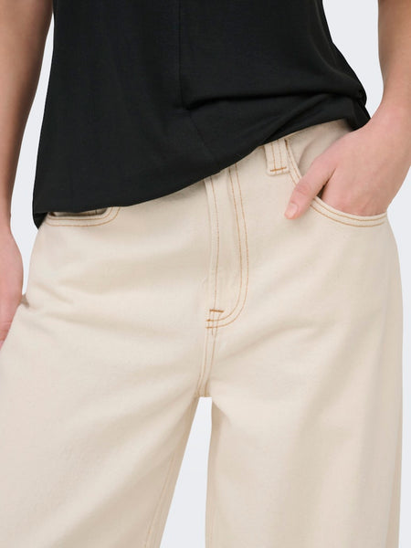ONLY Ankle Length Barrel Jeans in Cream