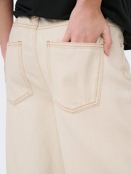 ONLY Ankle Length Barrel Jeans in Cream