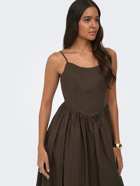 ONLY Long Sleeveless Tie Back Dress in Brown