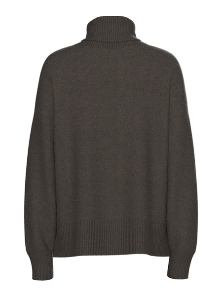 PIECES Knitted Roll Neck Jumper in Brown
