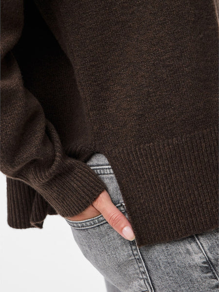 PIECES Knitted Roll Neck Jumper in Brown