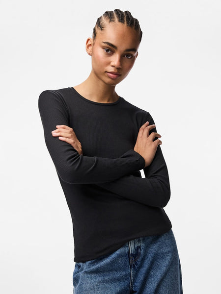 PIECES Long Sleeve Ribbed Top in Black