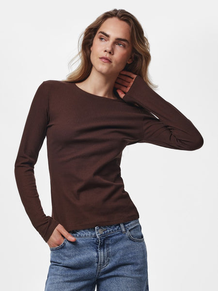 PIECES Long Sleeve Ribbed Top in Chocolate