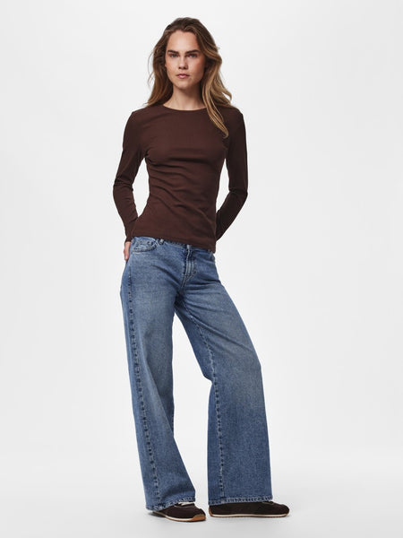 PIECES Long Sleeve Ribbed Top in Chocolate
