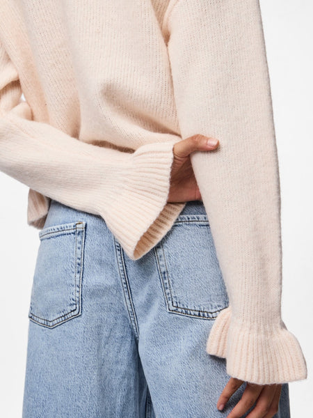 PIECES Frilled Cuff Knit Jumper in Pink
