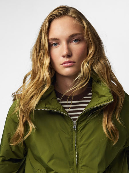 PIECES High Neck Jacket in Green