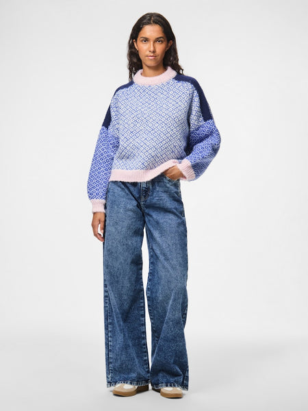 PIECES Patterned Block Colour Knit Jumper in Blue