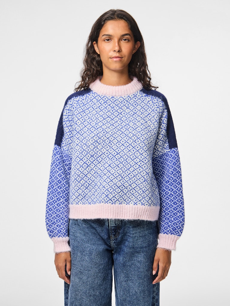 PIECES Patterned Block Colour Knit Jumper in Blue