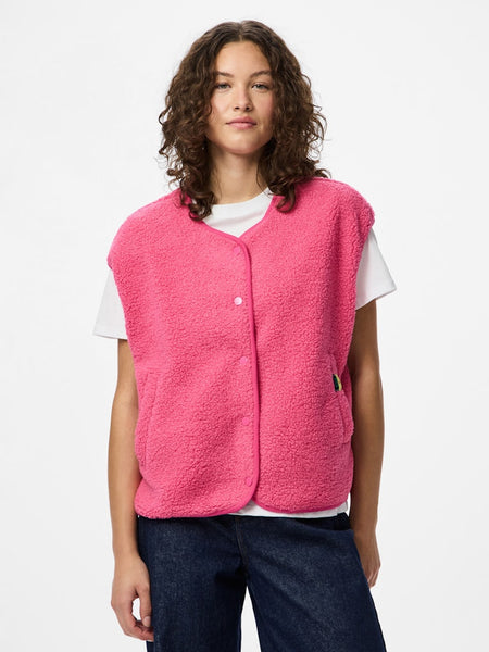 PIECES Teddy Gilet in Pink