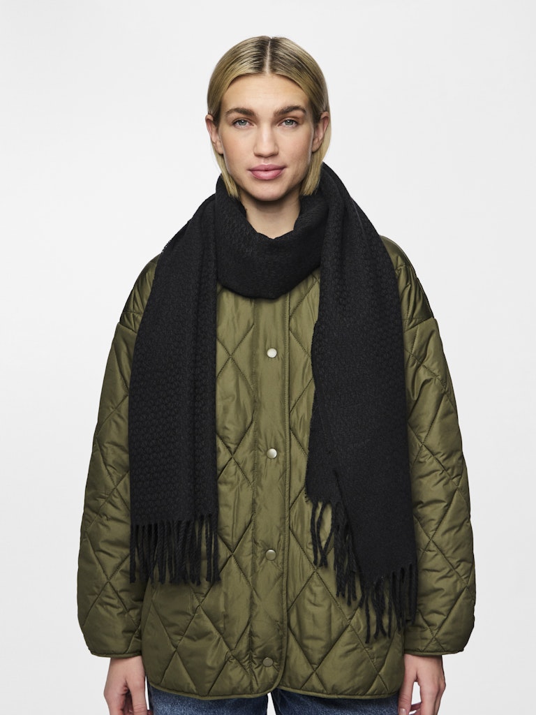 PIECES Long Knitted Scarf in Black